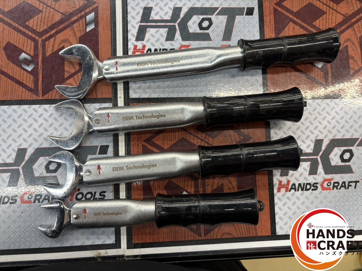 BBK トルクレンチ4本セット 29 mm×75 N m 26 mm×55 22 m×38 17 mm×18 ハンズクラフ
