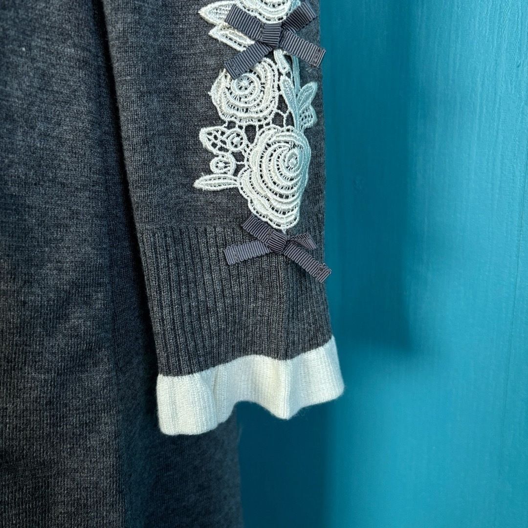 940 スーパービューティー ニットワンピース 42 グレー 花柄レース