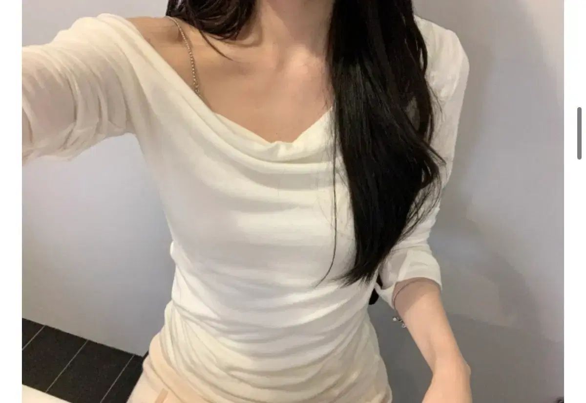 Uソープ OF シャーリングTシャツ アイボリー