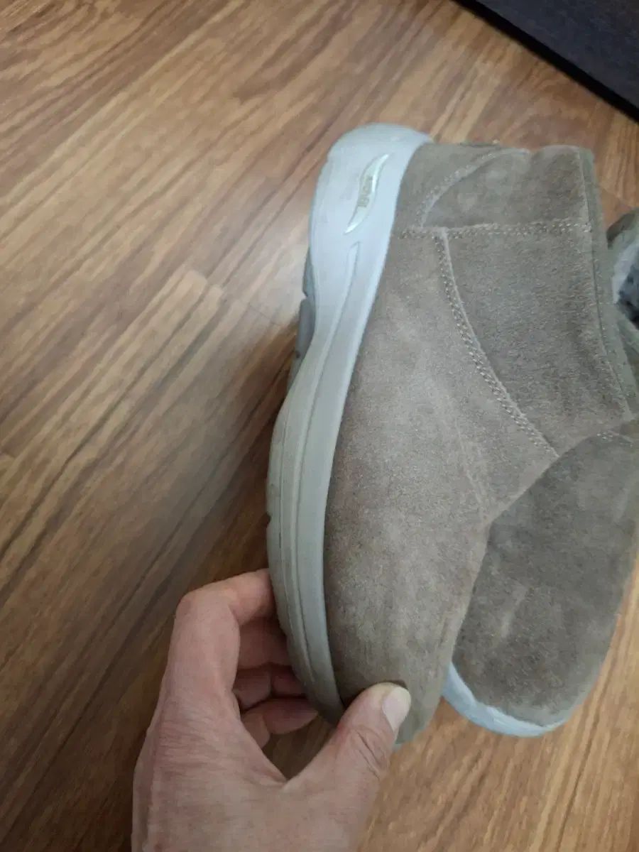 スケッチャーズ ブーツ