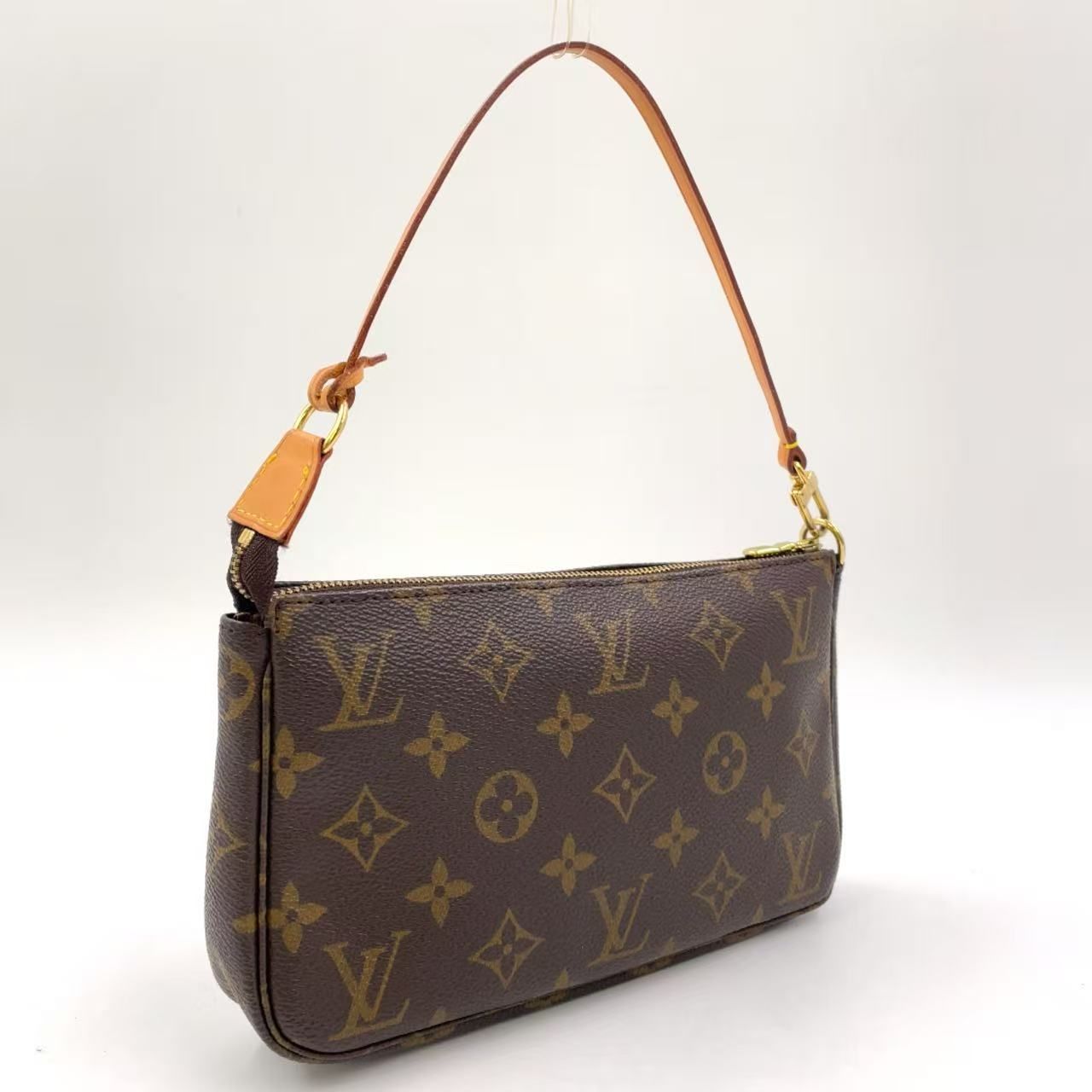 LOUIS VUITTON ポシェットアクセソワール モノグラム モノグラム