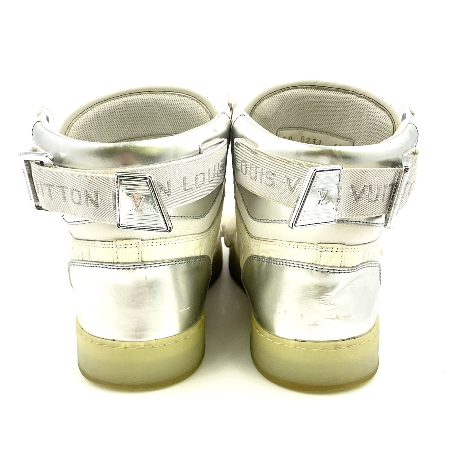 LOUIS VUITTON リヴォリライン モノグラムエンボス ハイカット