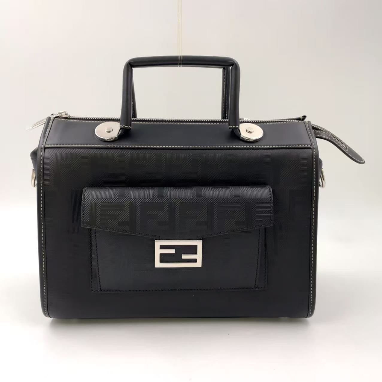 FENDI 2 WAY レザー カーフ ブラック ボストンバッグ シルバー