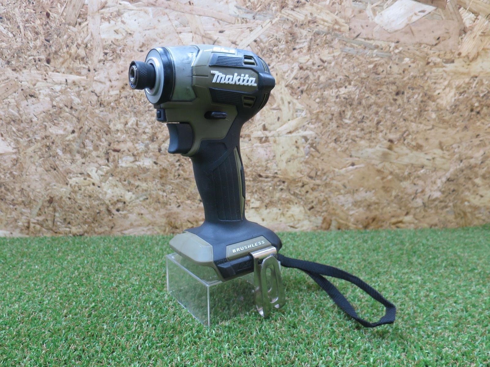 マキタ 18 V 充電式 インパクトドライバ オリーブ 本体のみ