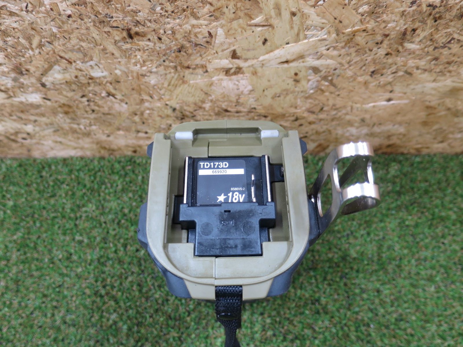 インパクトドライバ