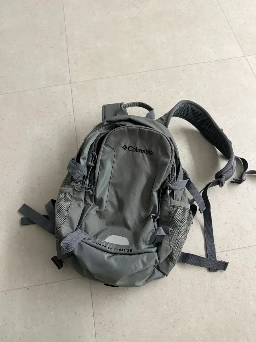 Columbia バックパック グレー 15 L