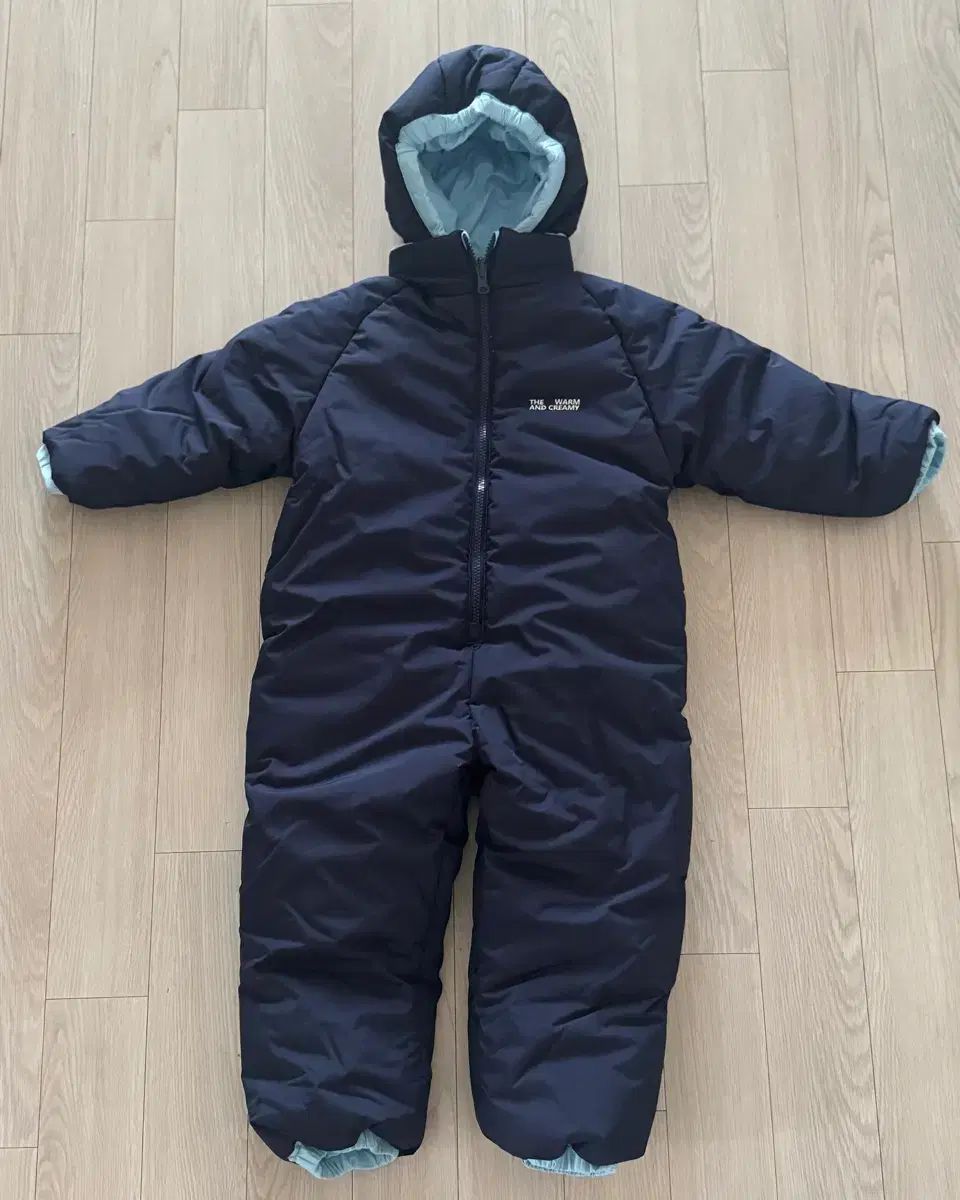 ウォームアンドクリーミー スノウスーツ