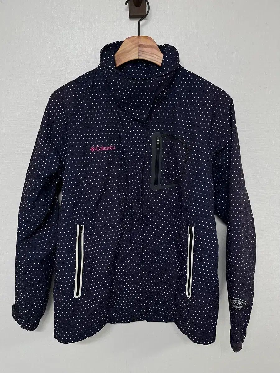 ウィンドブレーカー