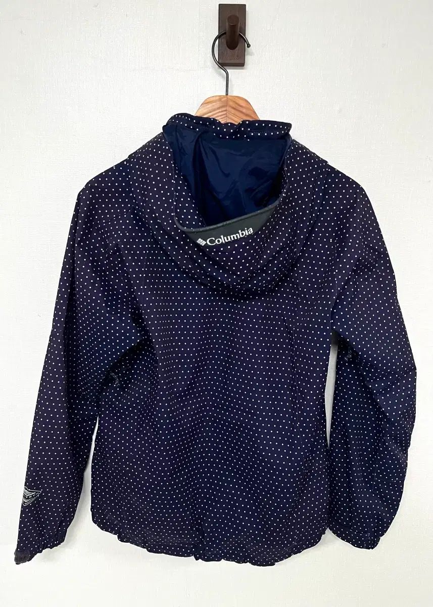 Columbia ドット ウィンドブレーカー