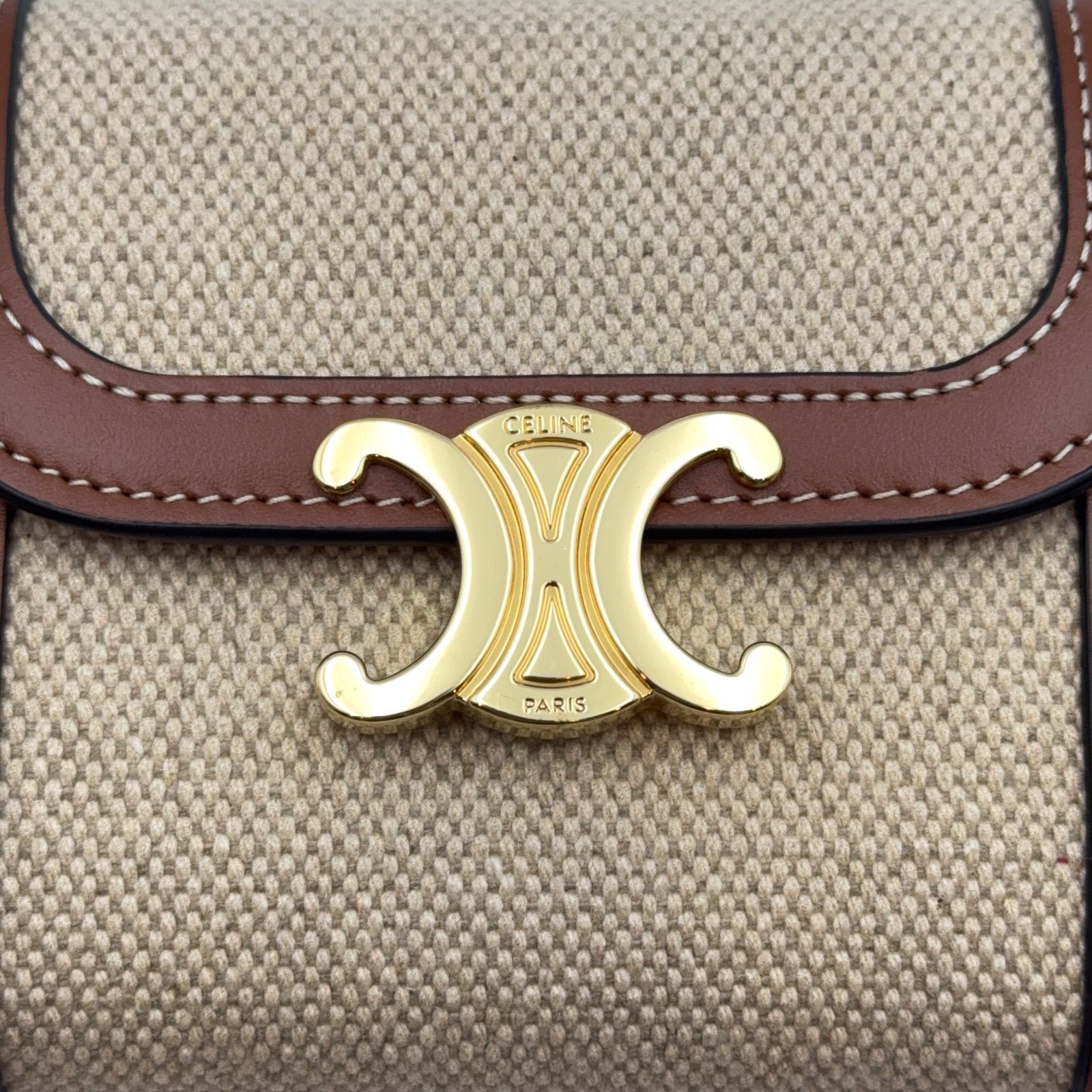 CELINE セリーヌ トリオンフ スモールフラップウォレット 10D782DB2 
