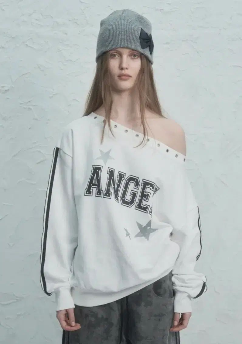 セットアップエクスエンブロイダリーオフショルダーエンジェルスター スウェット