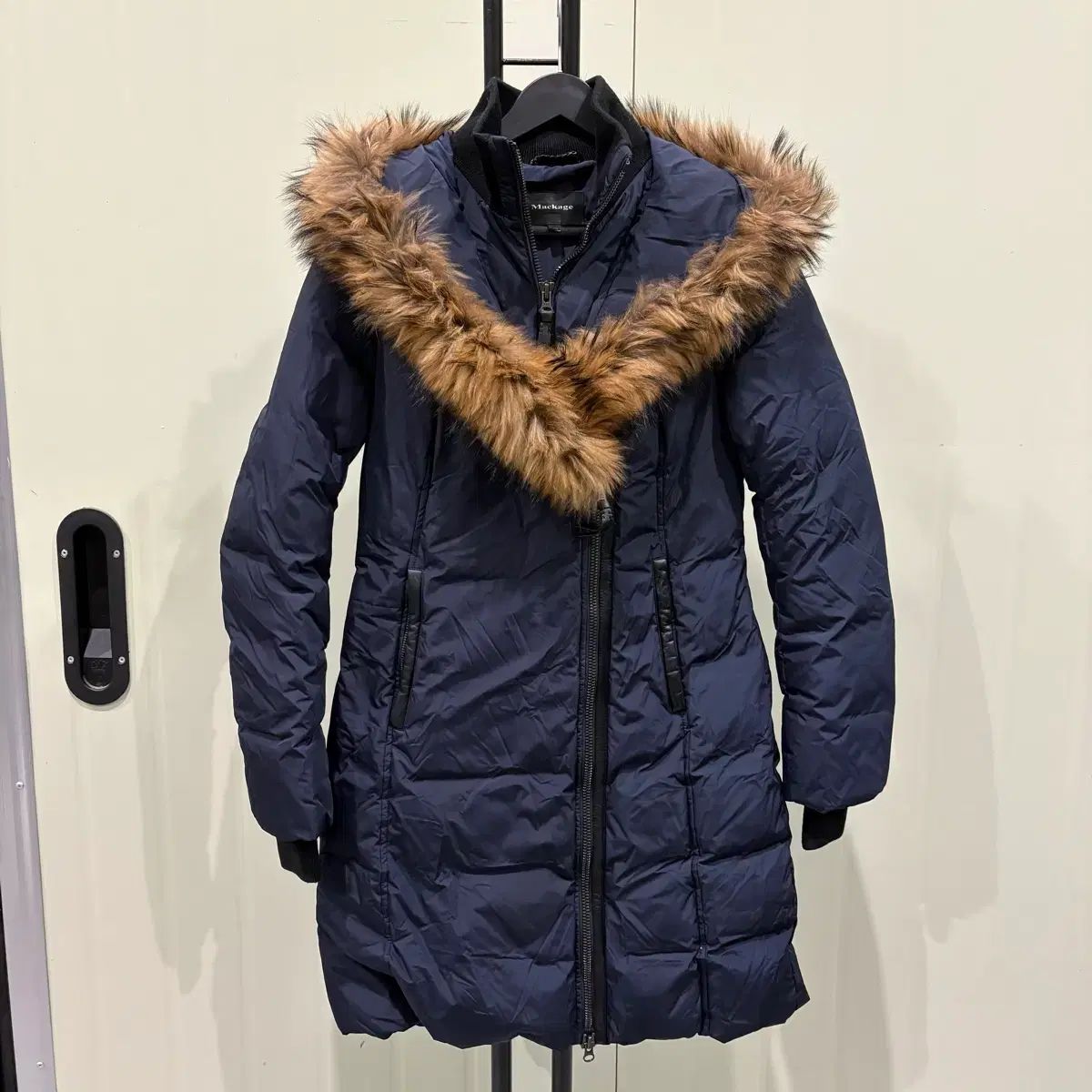 MACKAGE マッカージュ ネイビー ファー ダウン コート - メルカリ