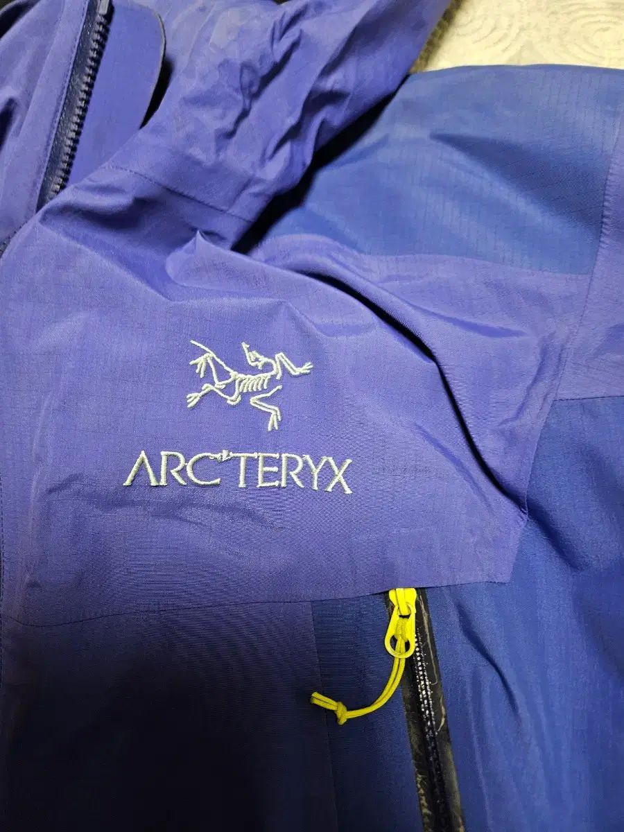 ARC TERYX アークテリクス ゴアテックス ジャケット Mサイズ