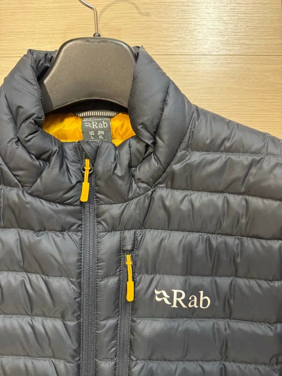 Rab 랩 マイクロライト アルパイン ジャケット ベルーガ