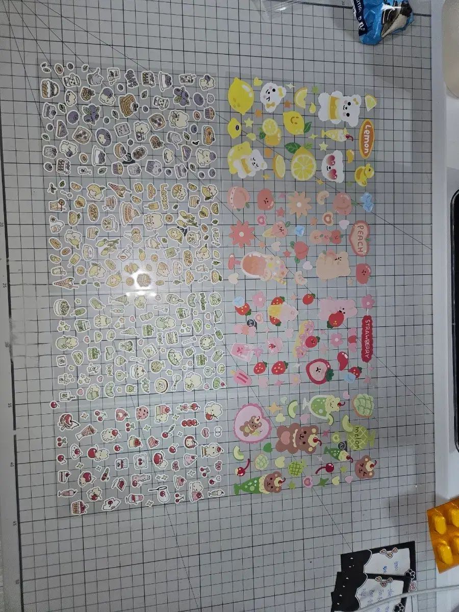 新品‼️ナイキ　ウィメンズ　エアズームペガサス39 白　24.5cm ダイアリーデコ ステッカー まとめ 出品 後ろに写真 たくさん あります