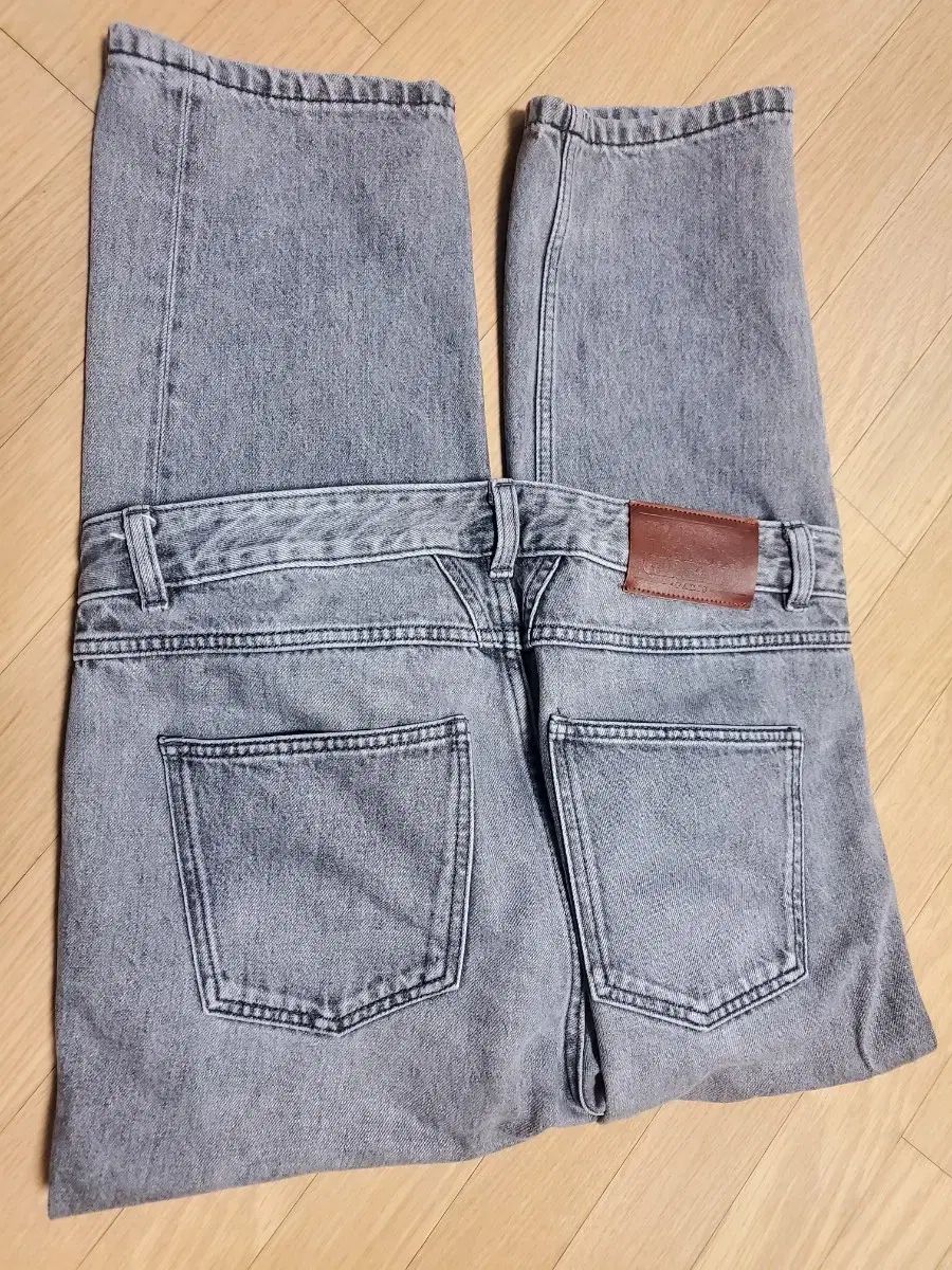 マリテフランソワジルボー M X POCKET TAPERED DENIM PANTS