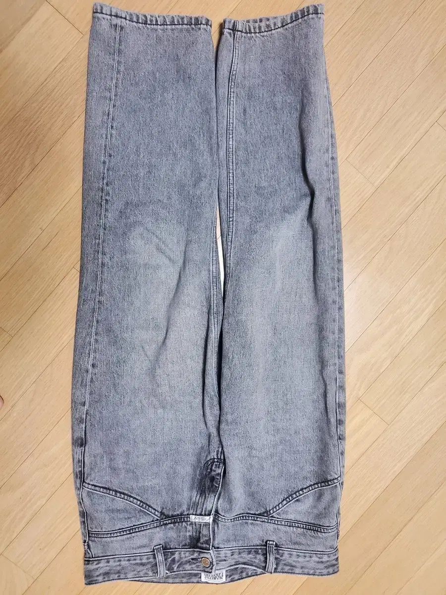 マリテフランソワジルボー M X POCKET TAPERED DENIM PANTS