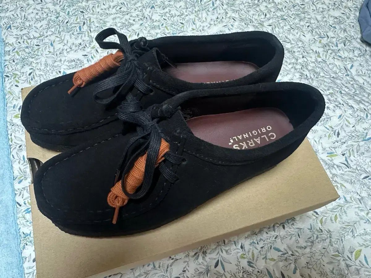 UK 5.5 クラークス ワラビー ブラック