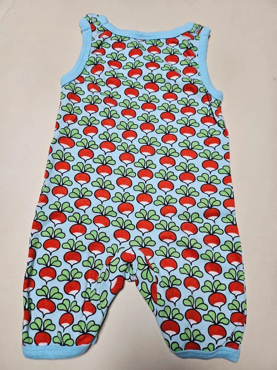 25 ss ダン スンム PLAYスーツ 68