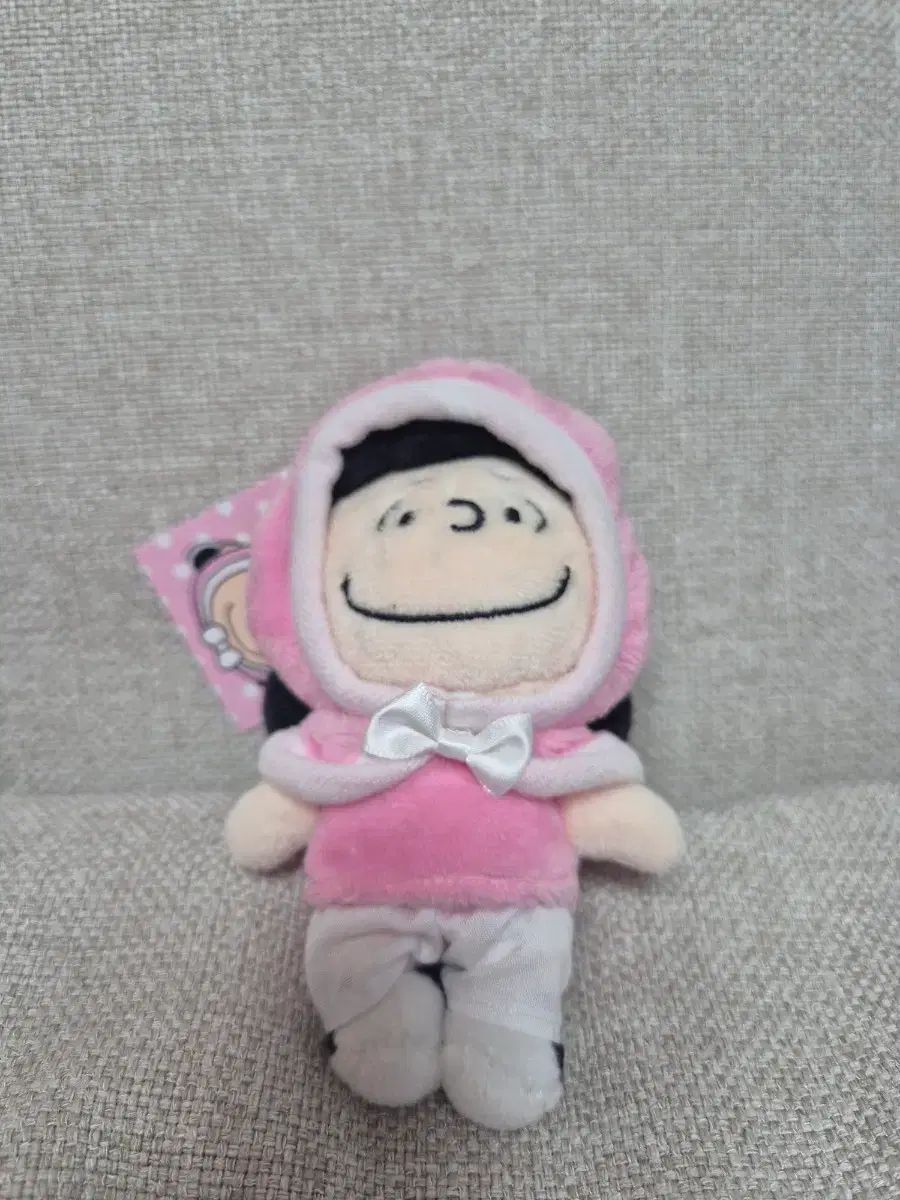 スヌーピー/チャーリー・ブラウン/ルーシー ぬいぐるみキーホルダー