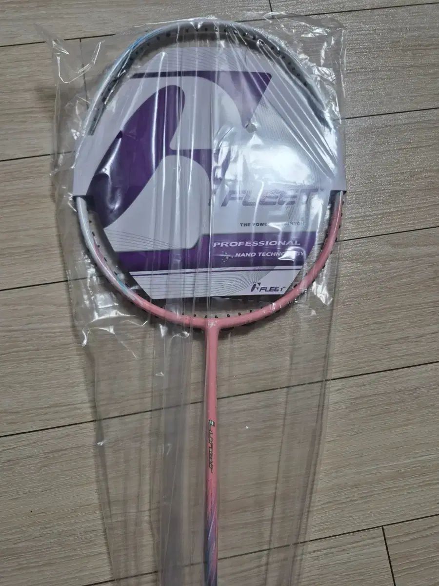 Fleet バドミントン ラケット ピンク色