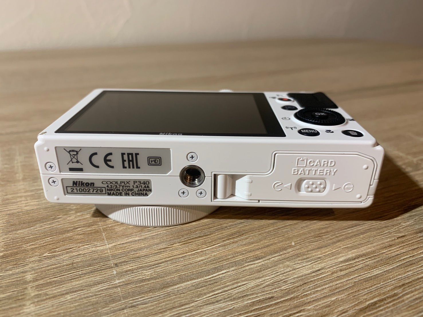 6937 Nikon COOLPIX P340 ホワイト デジカメ 美品 - メルカリ