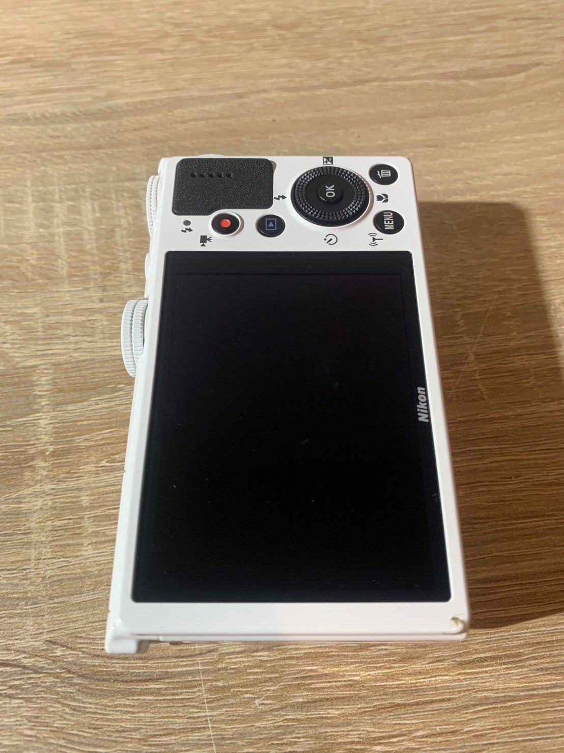 6937 Nikon COOLPIX P340 ホワイト デジカメ 美品 - メルカリ