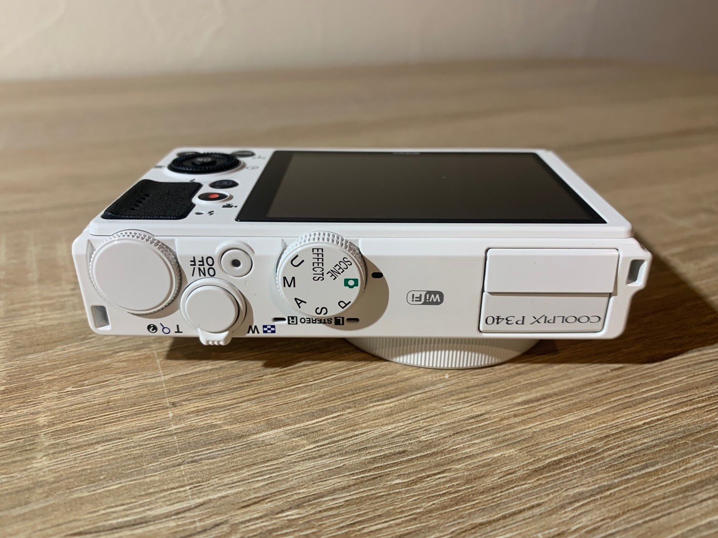 6937 Nikon COOLPIX P340 ホワイト デジカメ 美品 - メルカリ