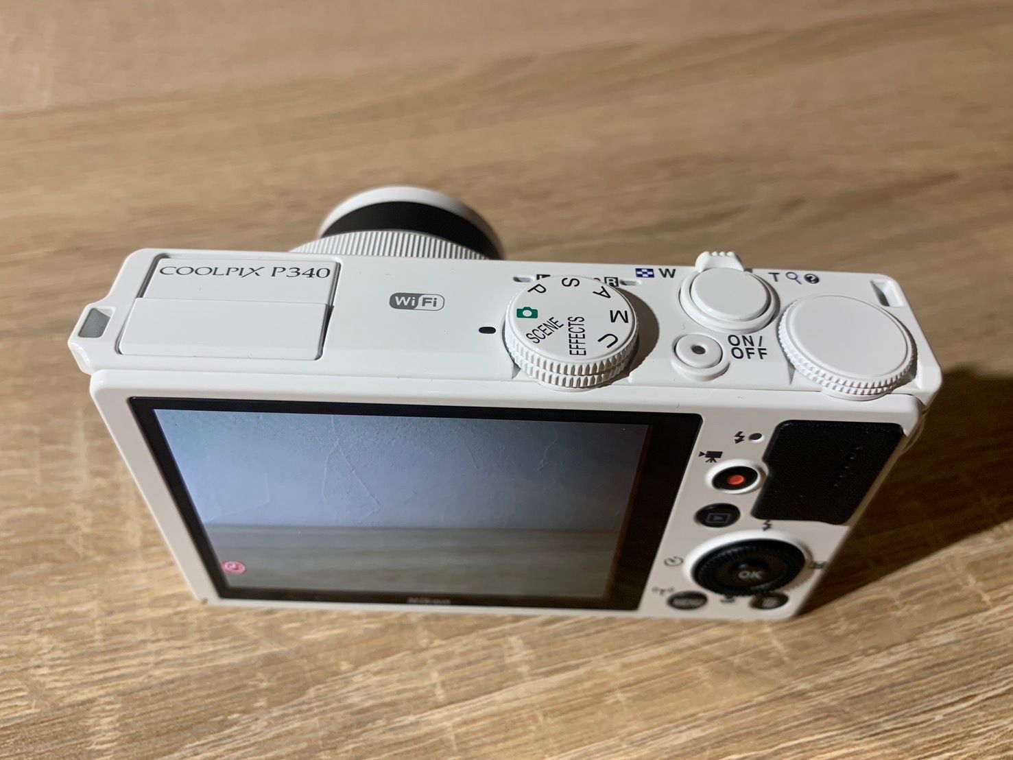 6937 Nikon COOLPIX P340 ホワイト デジカメ 美品 - メルカリ