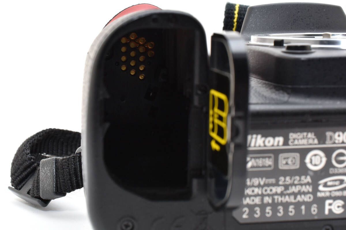 ☆極上品☆ニコン Nikon D90 2024 ボディ ショット数5,362 回☆ W1175