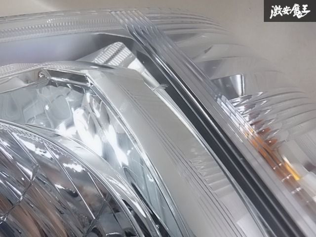 新車外し美品トヨタ純正 200系 ハイエース 4型/5型/6型/7型 ハロゲン ヘッドライト ランプ 左 左側 助手席側 KOITO 26-131 棚R2