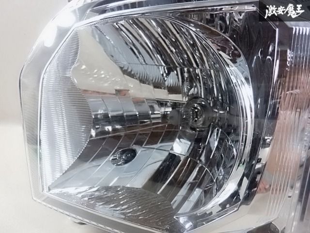 新車外し美品トヨタ純正 200系 ハイエース 4型/5型/6型/7型 ハロゲン ヘッドライト ランプ 左 左側 助手席側 KOITO 26-131 棚R2