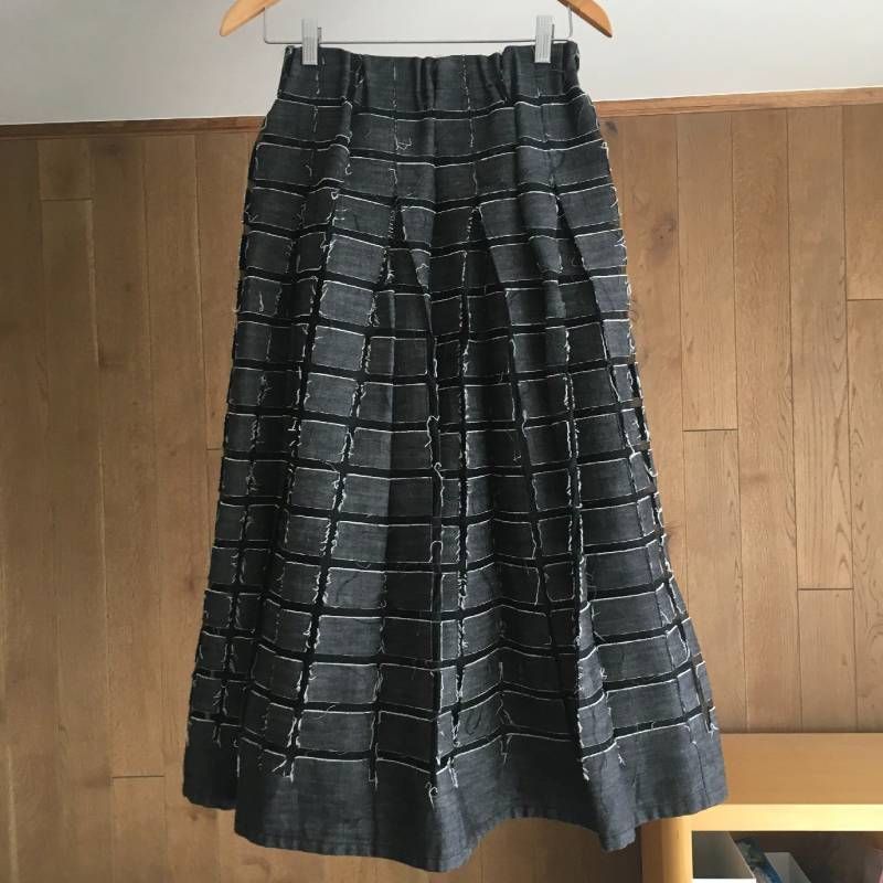 極美品 イッセイミヤケ ハートISSEY MIYAKE HaaT スカート2 HA31FG531