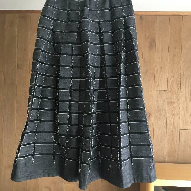 極美品 イッセイミヤケ ハートISSEY MIYAKE HaaT スカート2 HA31FG531