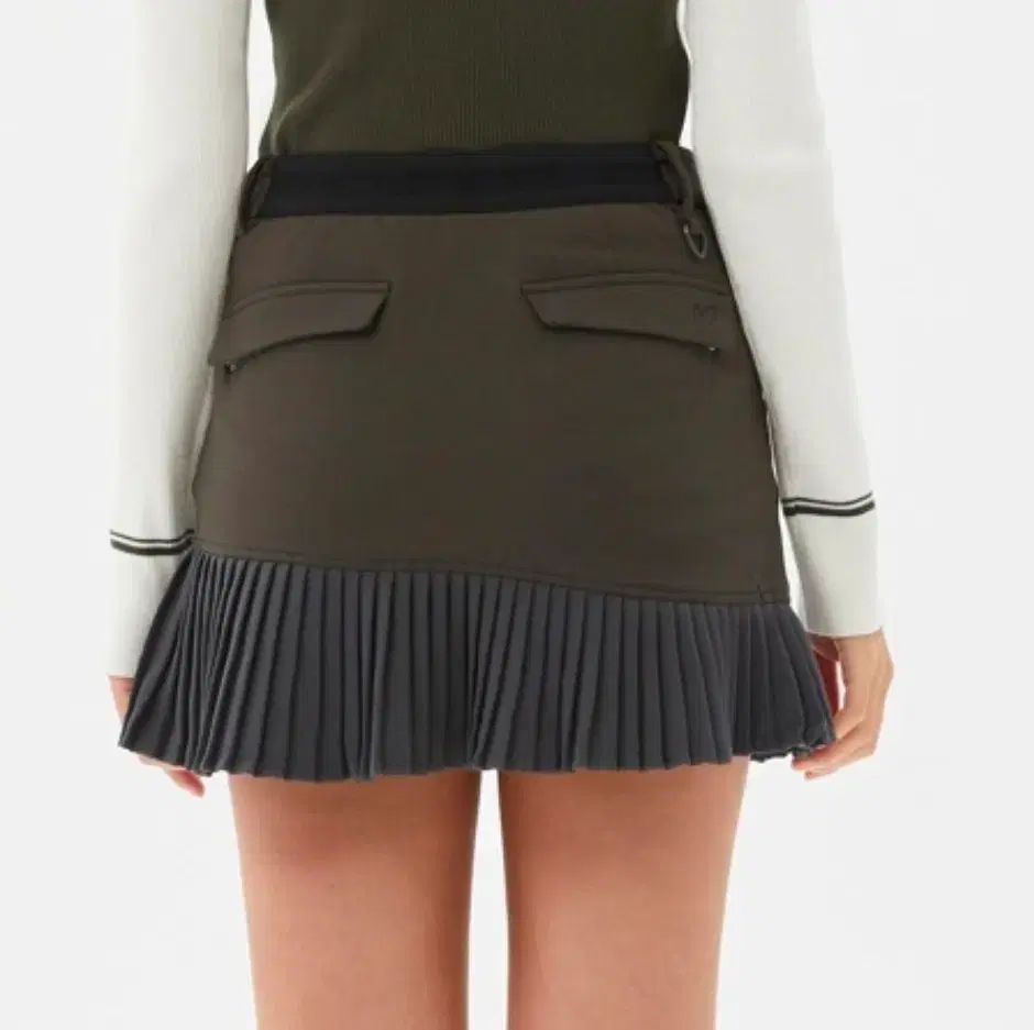 マスターバニーエディション プリーツ ゴルフ スカート 新品 - メルカリ