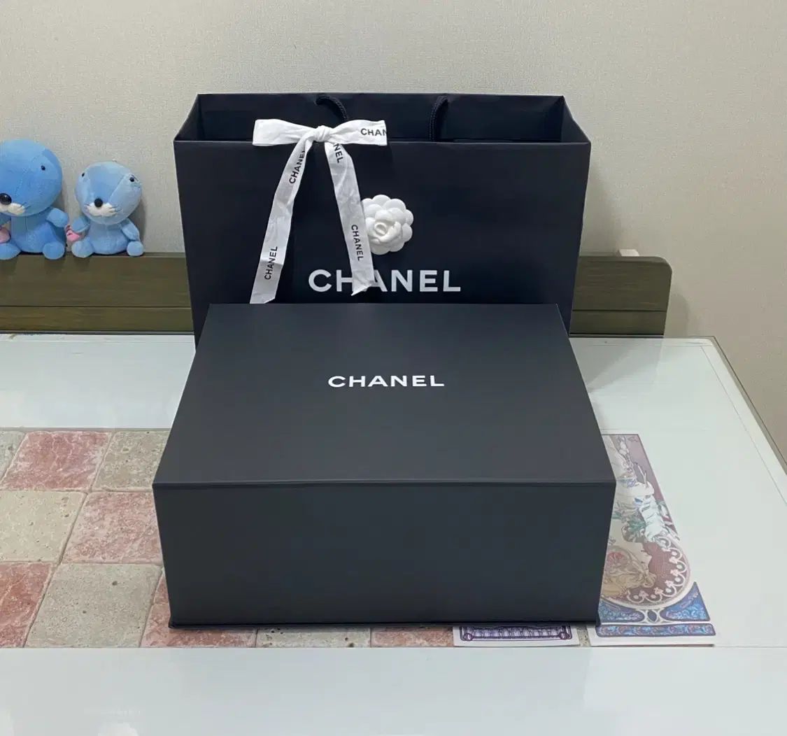 CHANEL マグネットボックス 37.5 x 28.5 15.5 お買い物バッグ