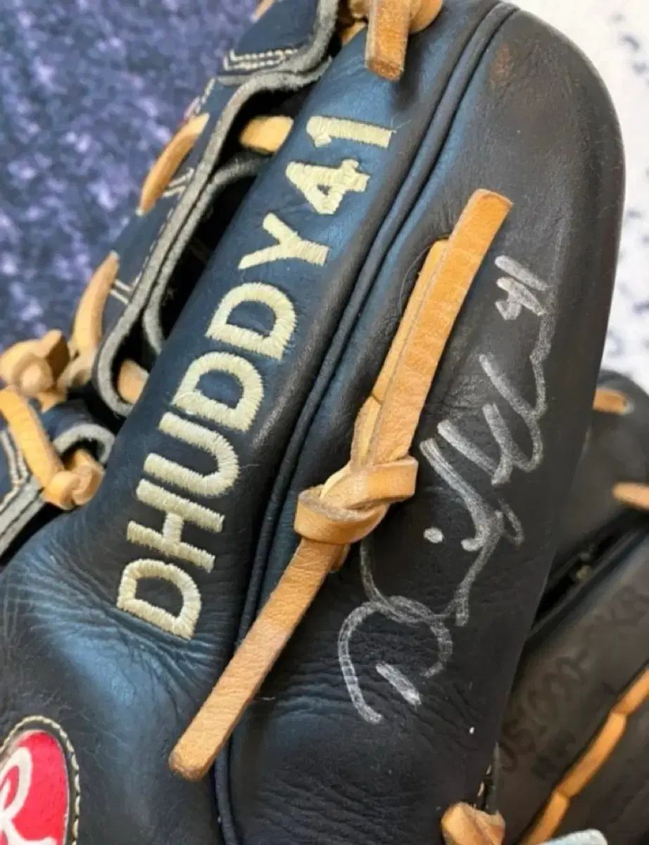 MLB選手支給実使用サイン入り野球グローブ