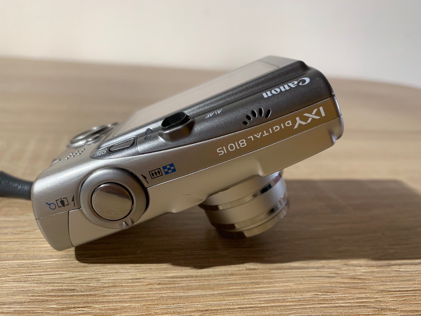 Canon IXY DIGITAL 810 IS シルバー　デジタルカメラ Amazon | Canon デジタルカメラ IXY (イクシ) DIGITAL 810IS IXYD810IS