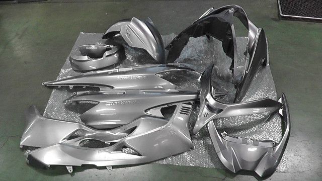 スカイウェイブ250 CJ 46 A の カウルセット