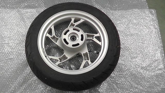 スカイウェイブ250 CJ46A の フロントホイール タイヤ:#1764811425