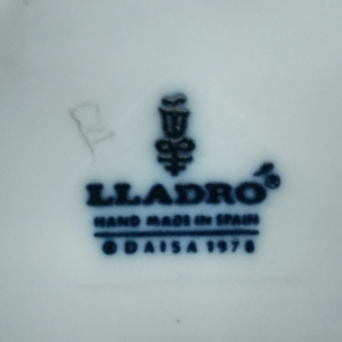 美品 LLADRO 「読書する貴婦人」 - メルカリ