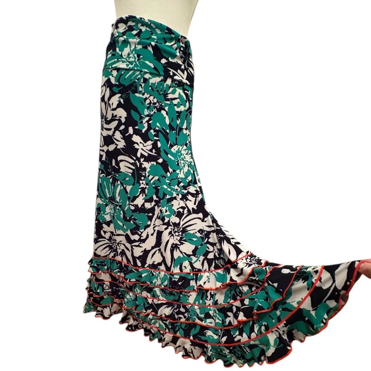 フラメンコ ストレッチファルダ 3段グリーン柄 Lサイズ - メルカリ