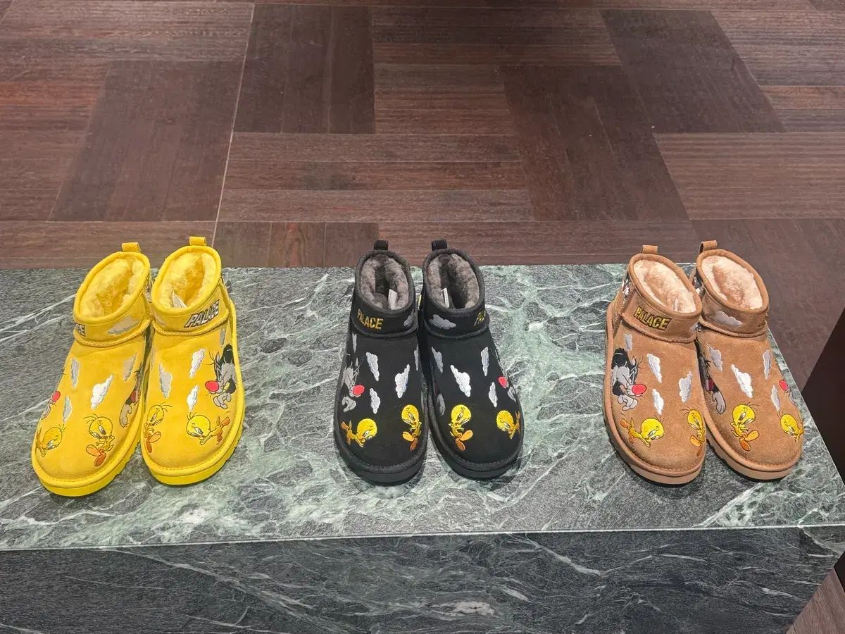 アグ x パレス ルーニー テューンズ タスマン