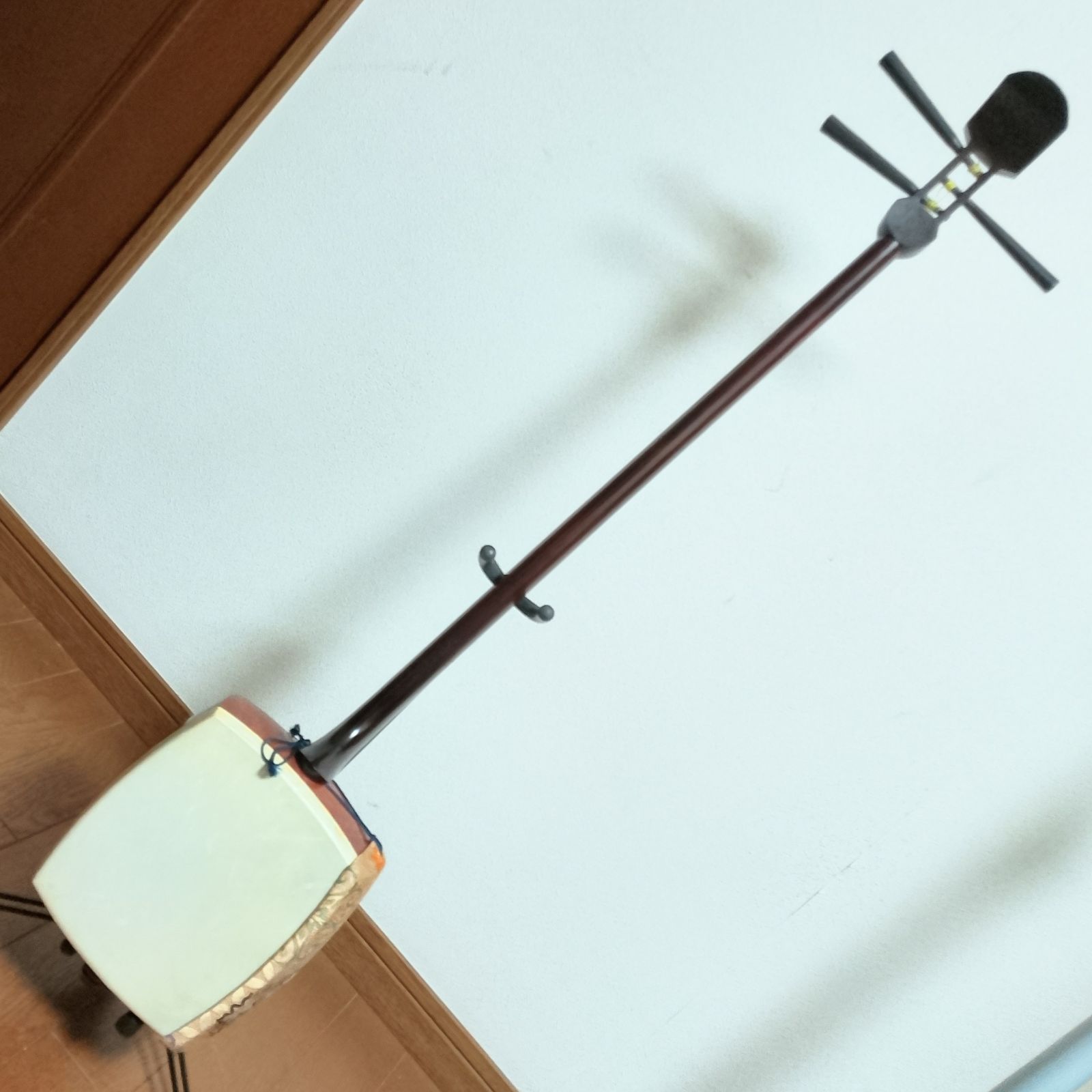 高級 紫檀 細棹三本継 三味線 鼈甲バチ + ソフトケース付き - メルカリ