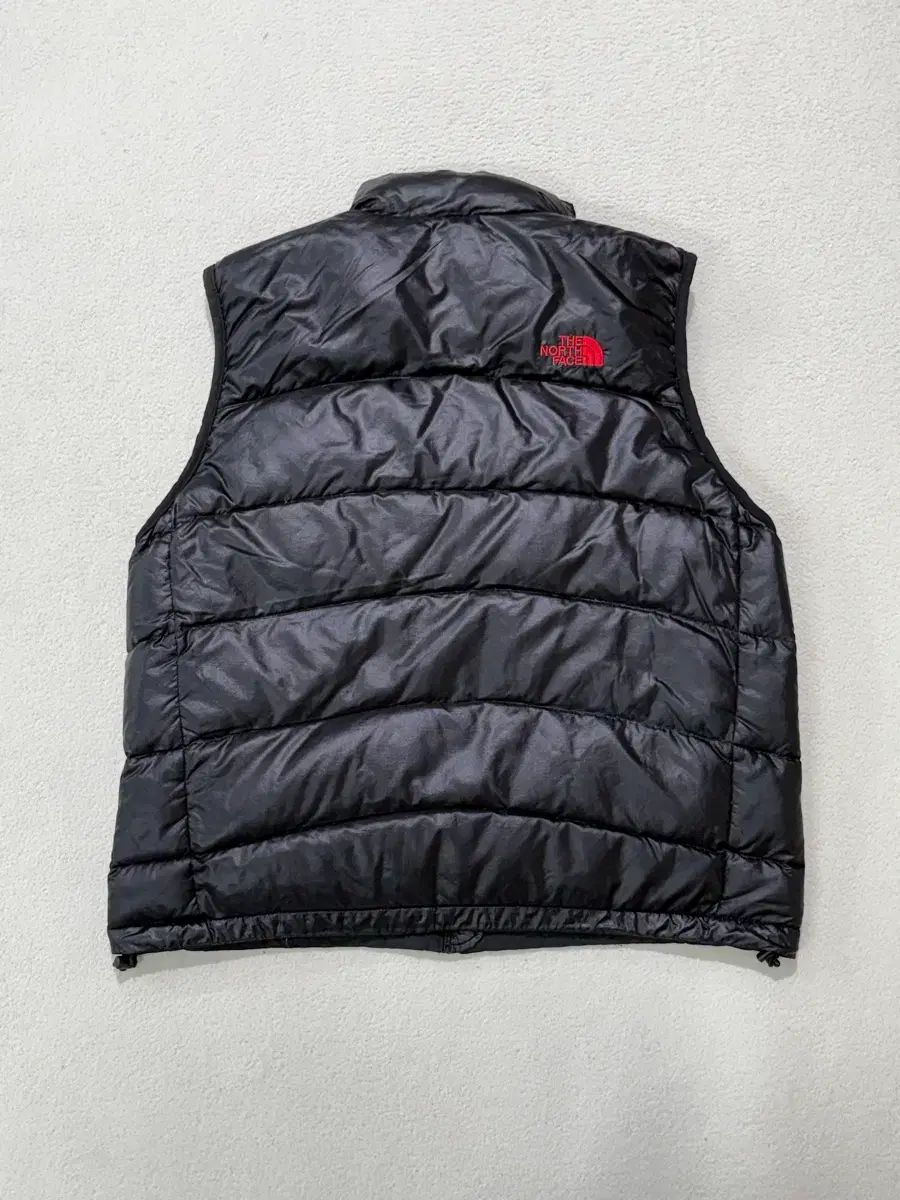 THE NORTH FACE ザノースフェイス サミット ダウンベスト 95-100 サイズ ハーフパンツ ベスト 