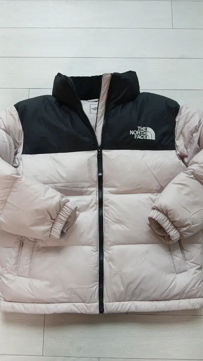 THE NORTH FACE ザノースフェイス キッズ ヌプシ Nuptse ピンク 140 状態良し