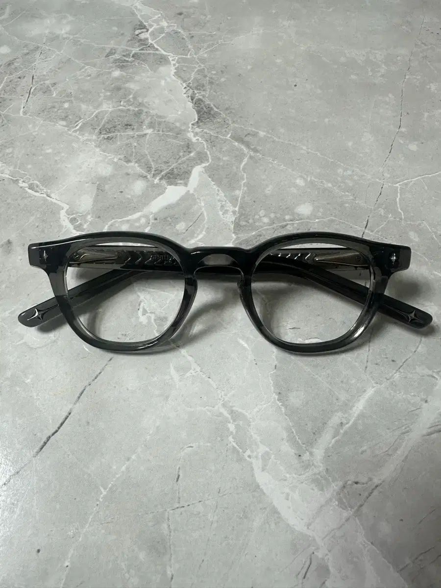 GENTLE MONSTER ジェントルモンスター ボンゾ グレー メガネ VONZO GRAY