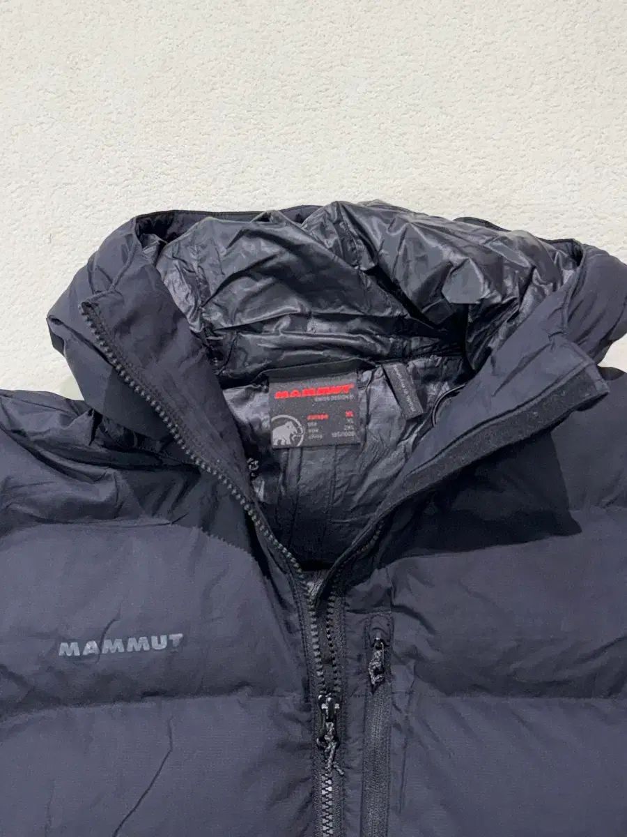 マムート パーテックス クオンタム フーデッド 軽量ダウン XL