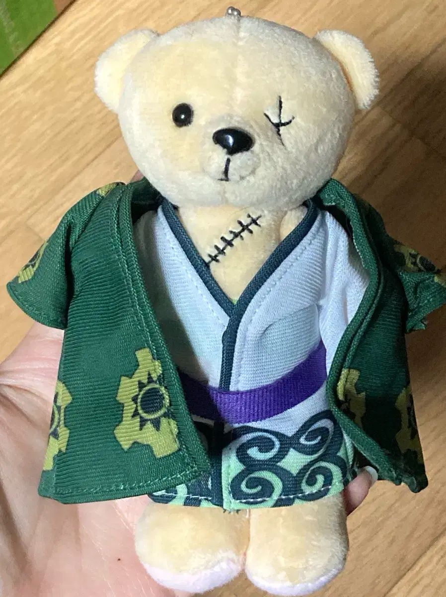 大人気，定番 ONE PIECE ゾロ くまメイ ぬいぐるみ マスコット その他