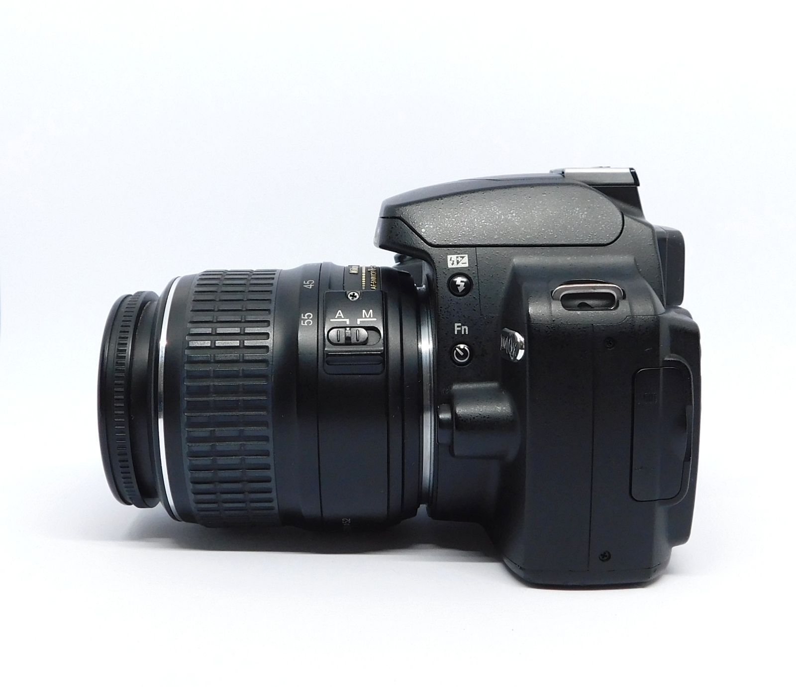 ショット数少！ Nikon D40X レンズキット 動作確認済み 一眼レフ
